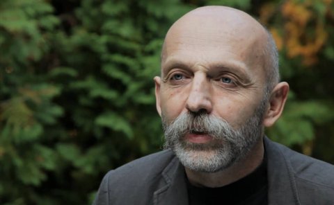 Portrébeszélgetés Visky András drámaíróval, a fesztivál díszvendégével