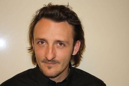 Szerb séta Karácsonyi Zoltánnal, a Vígszínház művészével
