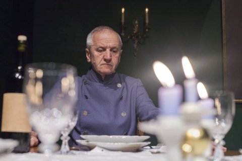 A gyertyák csonkig égnek A gyertyák csonkig égnek