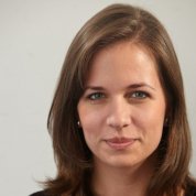 Payer Dóra